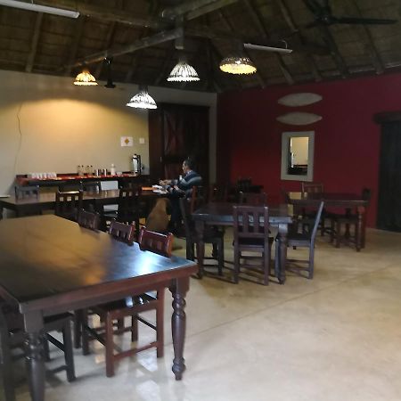 Touch Of Africa Lodge Lanseria Ngoại thất bức ảnh