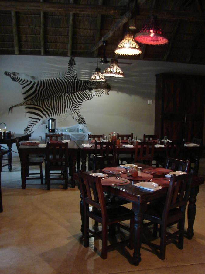 Touch Of Africa Lodge Lanseria Ngoại thất bức ảnh