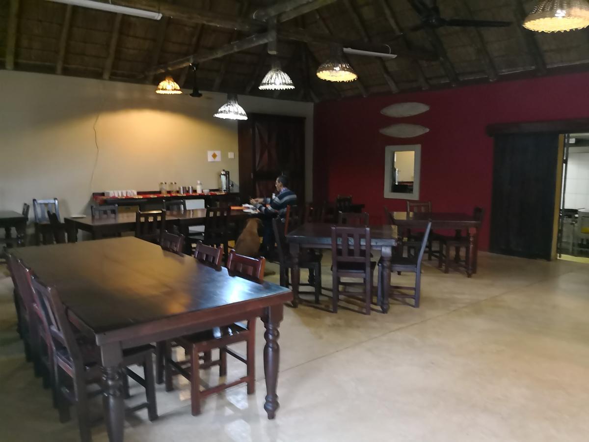 Touch Of Africa Lodge Lanseria Ngoại thất bức ảnh