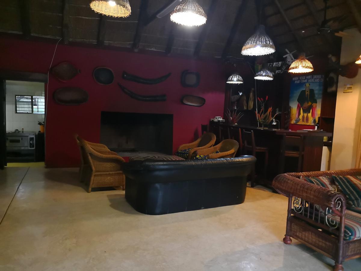 Touch Of Africa Lodge Lanseria Ngoại thất bức ảnh