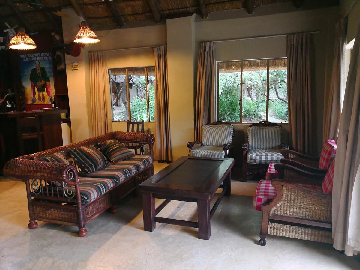 Touch Of Africa Lodge Lanseria Ngoại thất bức ảnh